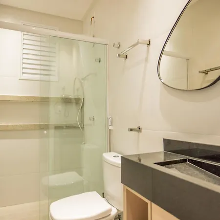 Elegance - Piscina Aquecida - Apartamento para 4 pessoas em Bombinhas-3
